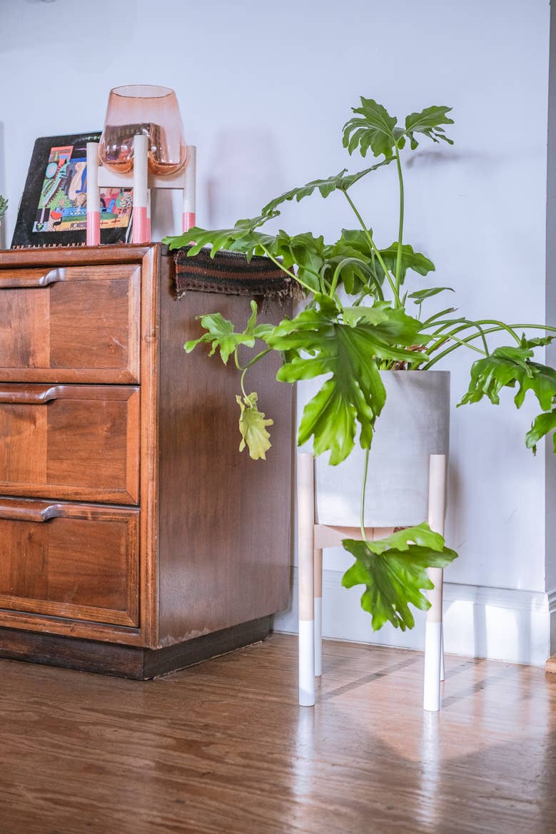 indoor plant stand modern Modern Plant Stand – Robin Hollow Farm